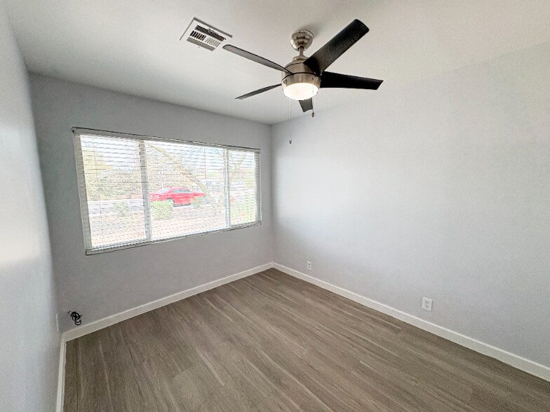 Building Photo - 301 W Turney Ave