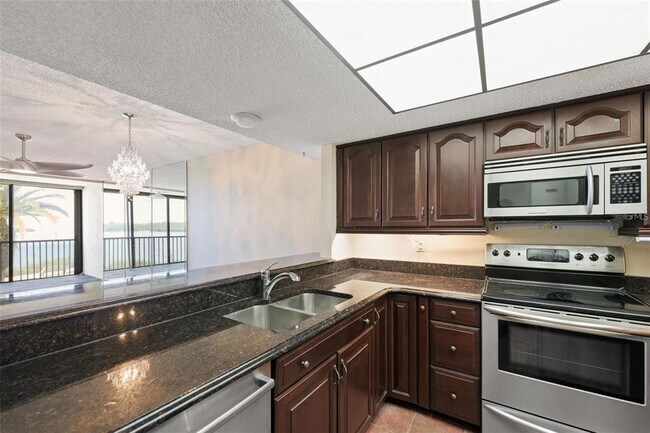 Building Photo - 4620 Bay Blvd