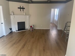 Building Photo - 128 Nesbit Terrace