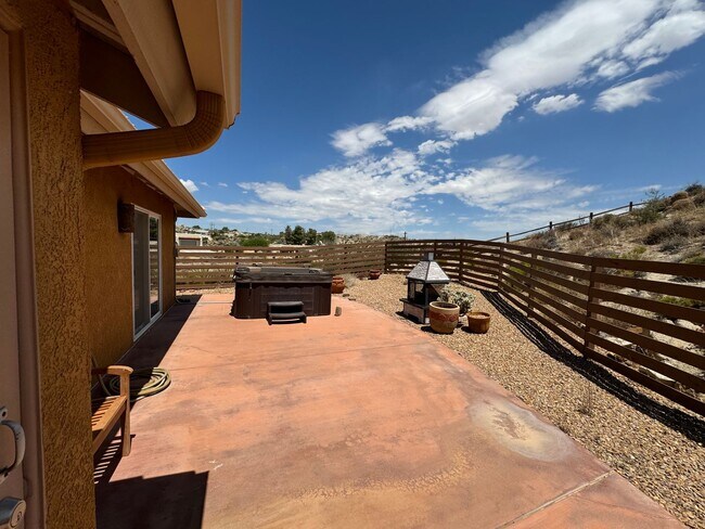 Building Photo - 3Bedroom/2Bathroom Coming soon July 2025!