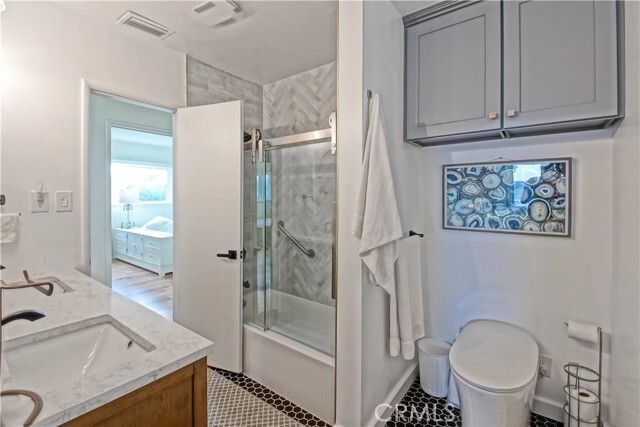 Building Photo - 428 Ave De Jose