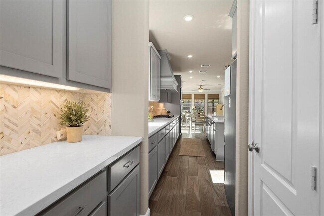 Building Photo - 13918 Oakdale Gln Trce