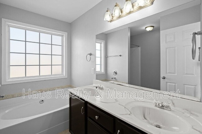 Building Photo - 1351 Francesca Drive