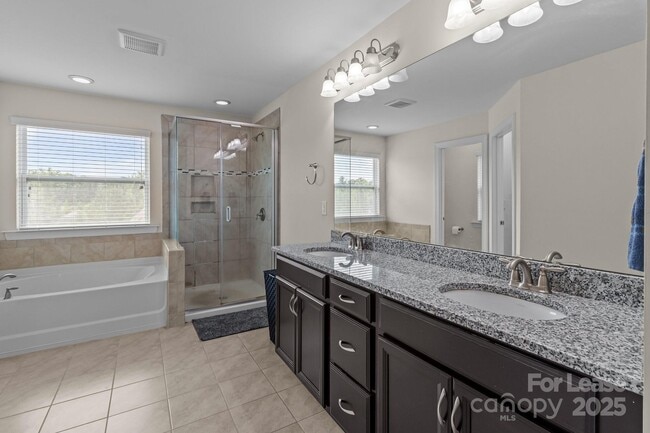 Building Photo - 2835 Berkhamstead Cir