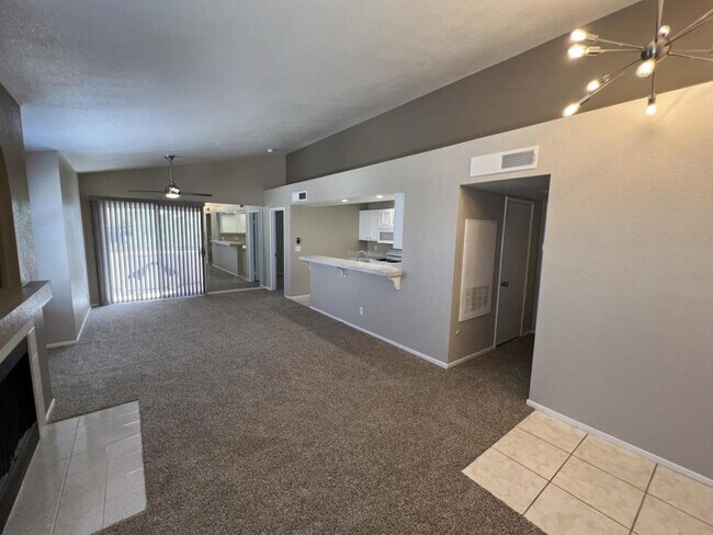 Building Photo - 7570 W Flamingo Rd