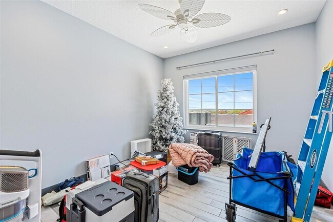 Building Photo - 701 E 3rd Ave