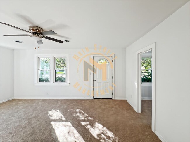 Building Photo - 2 Bed 1 Bath Single Family Home