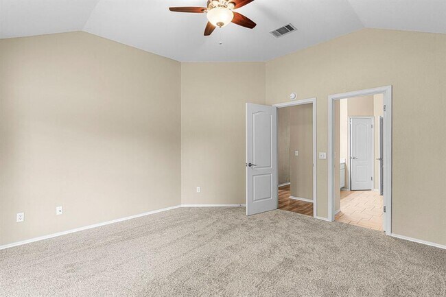 Building Photo - 7172 Ridge Oak Rd