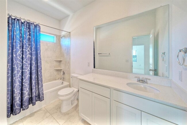 Building Photo - 201 Rioja