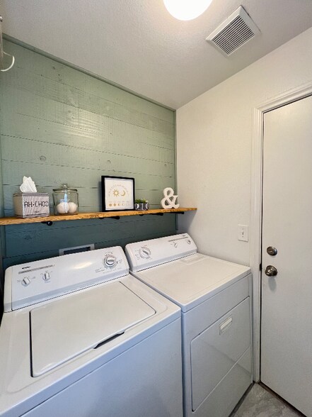 Building Photo - 4763 Beach Shell Ct
