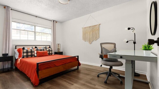 Building Photo - 8730 N Mopac Expy