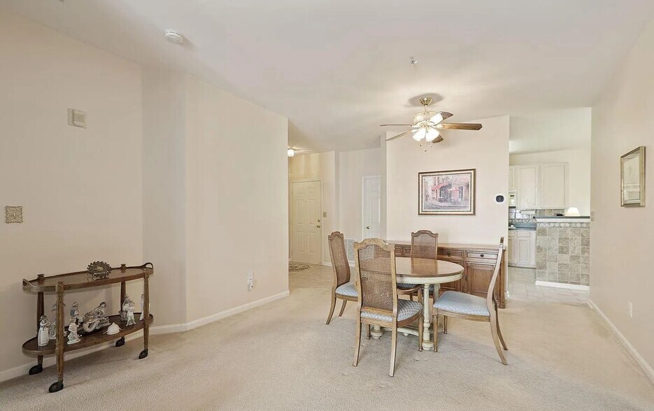 Building Photo - 1972 Scotts Crossing Way