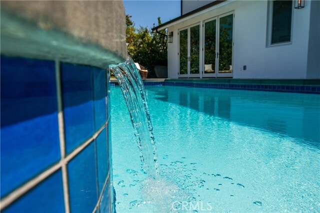 Building Photo - 16449 Tudor Dr