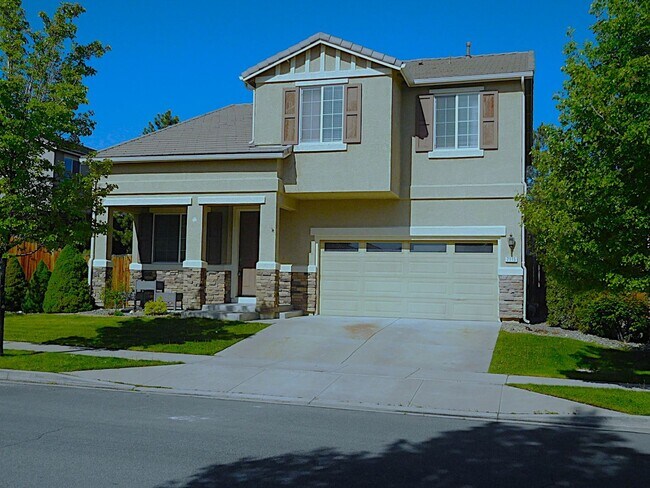 Primary Photo - Gorgeous Golden Valley aHome
