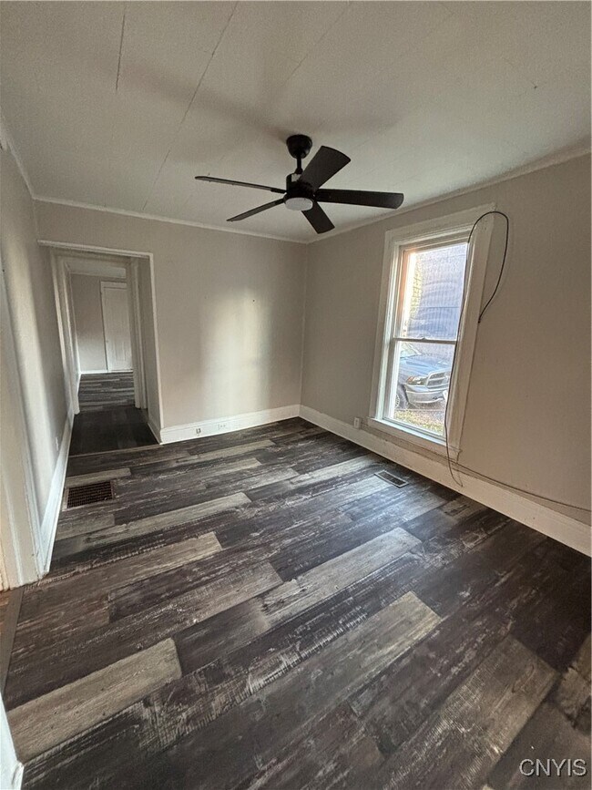 Building Photo - 508 Cooper St