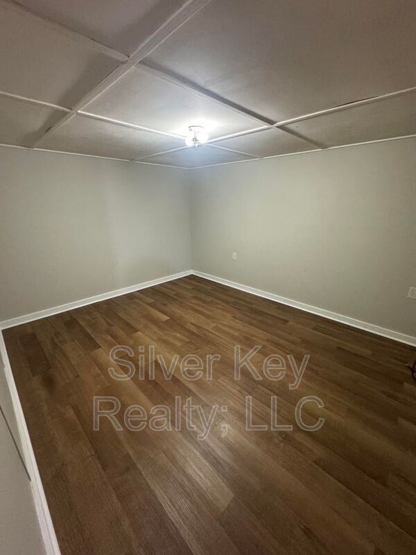 Building Photo - 123 Co Rd 622