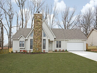 Building Photo - 5 bed, 2 bath near Riverdale and Shelby Dr