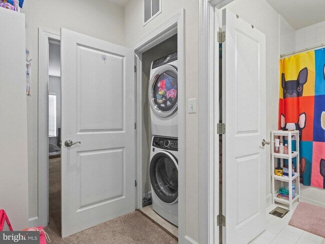 Building Photo - 9508 Townfield Pl