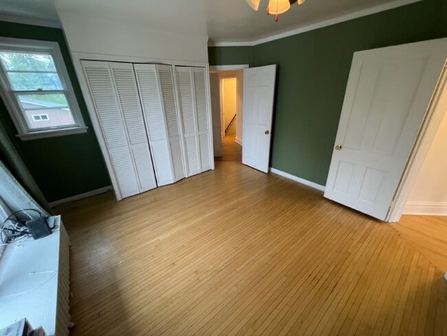Building Photo - Duluth MN - 4+ bed - 2-bath - 2-car garage