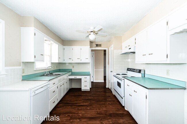 Building Photo - 3 br, 2 bath House - 4829 45th Street