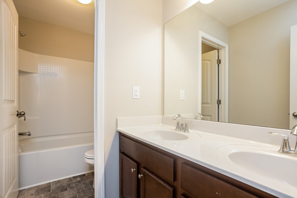 Building Photo - 387 Lenore Ct