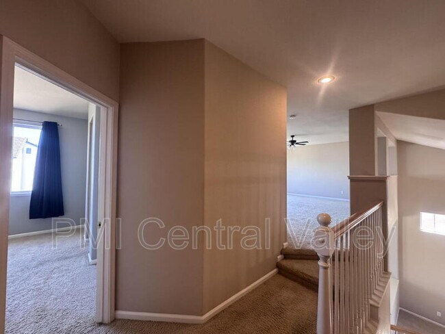 Building Photo - 2044 London Ave