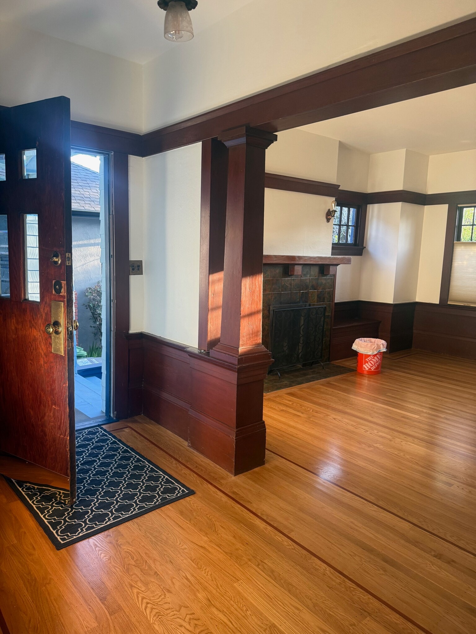 Entryway - 28 Croxton Ave