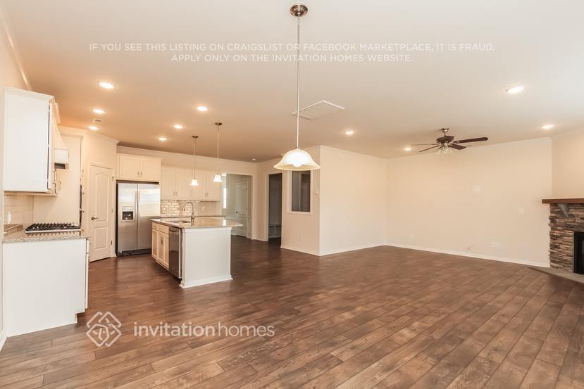 Building Photo - 12723 Heritage Vista Dr