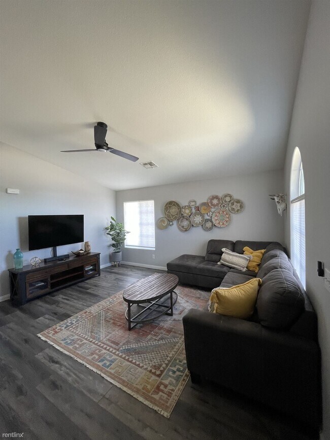 Building Photo - 3 br, 2 bath House - 3636 Lexington Avenue