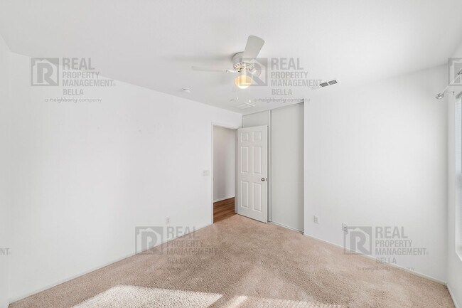 Building Photo - Spacious 4-Bed, 2-Bath Open-Concept Home i...