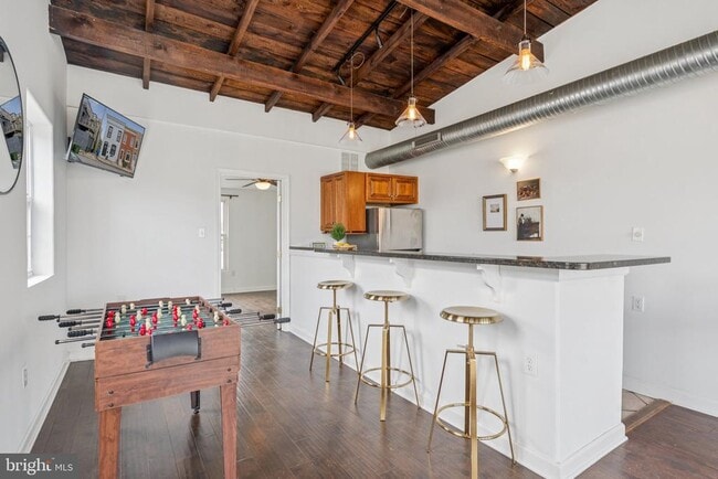 Building Photo - 801 S Rose St