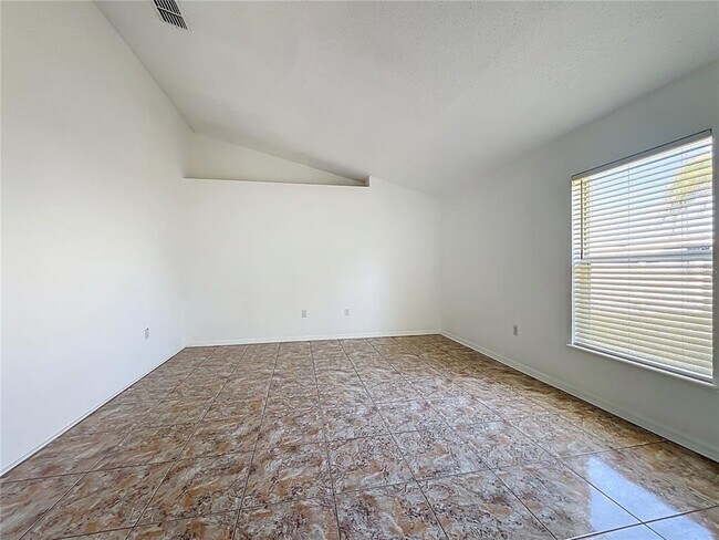 Building Photo - 3155 Atwater Dr