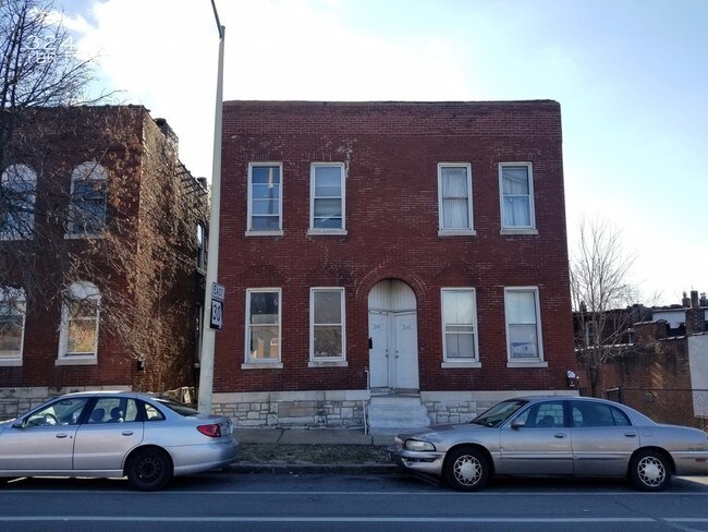 Primary Photo - 3244 Gravois Ave