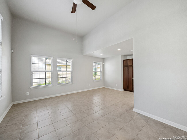 Building Photo - 130 Villa Grande