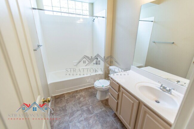 Building Photo - 16013 S Desert Foothills Pkwy