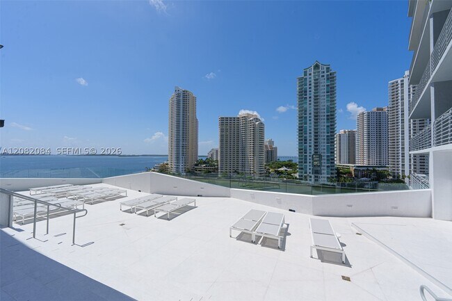 Building Photo - 325 S Biscayne Blvd