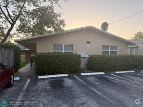 Building Photo - 921 SW 15th Terrace