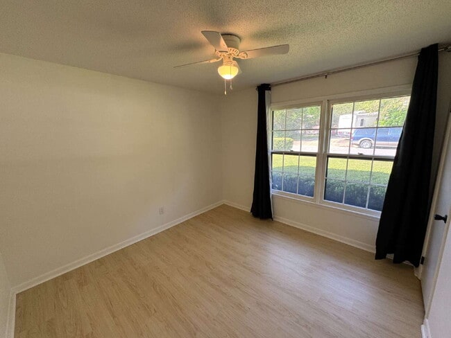 Building Photo - FOR RENT in Dothan , AL!!