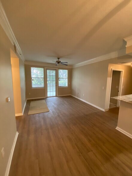 Living room - 9857 Baywinds Dr Apt 9112