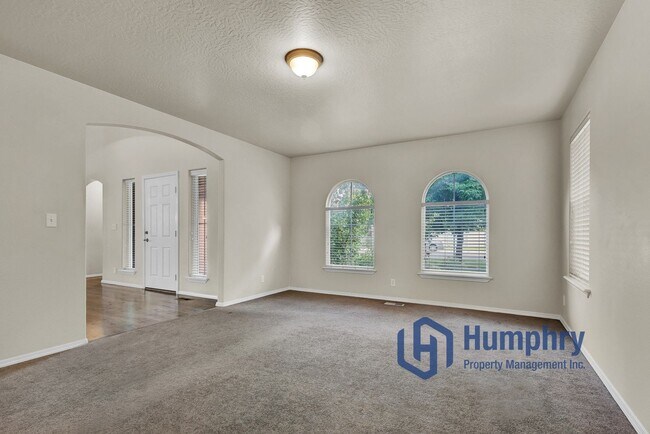 Building Photo - 3956 E Granger Dr