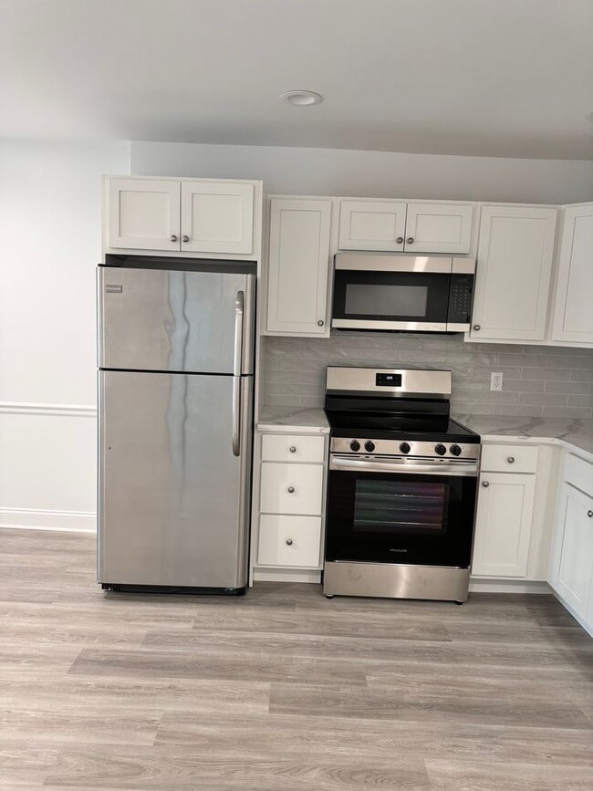 Building Photo - 1513 W Passyunk Ave