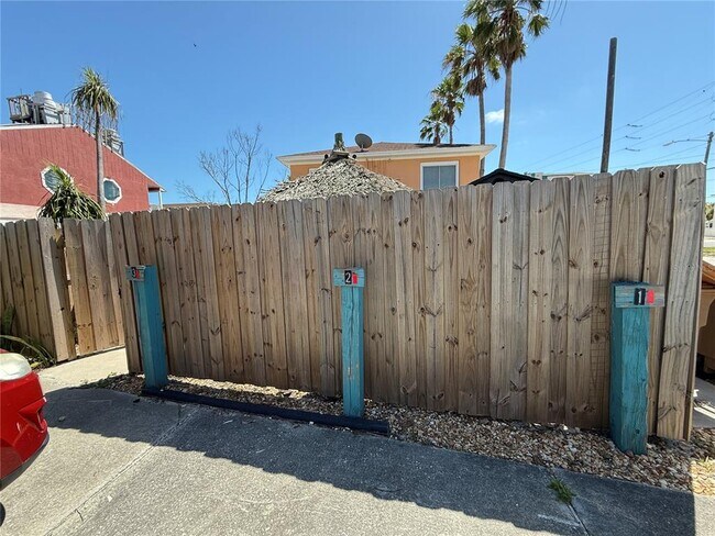 Building Photo - 13047 Gulf Ln