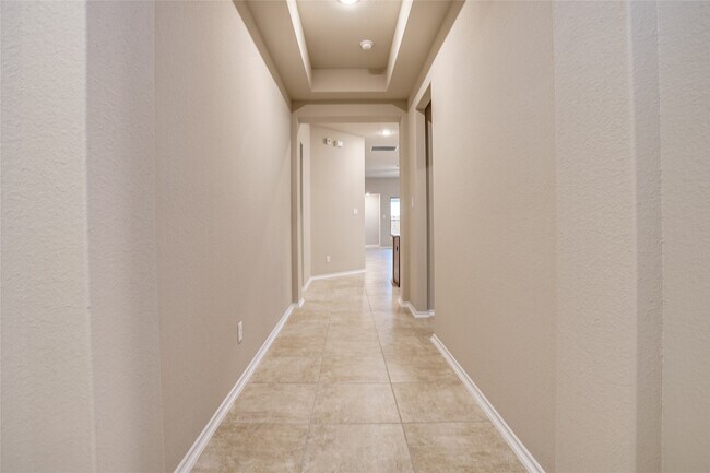 Building Photo - 20222 Rainflower Bay Ln