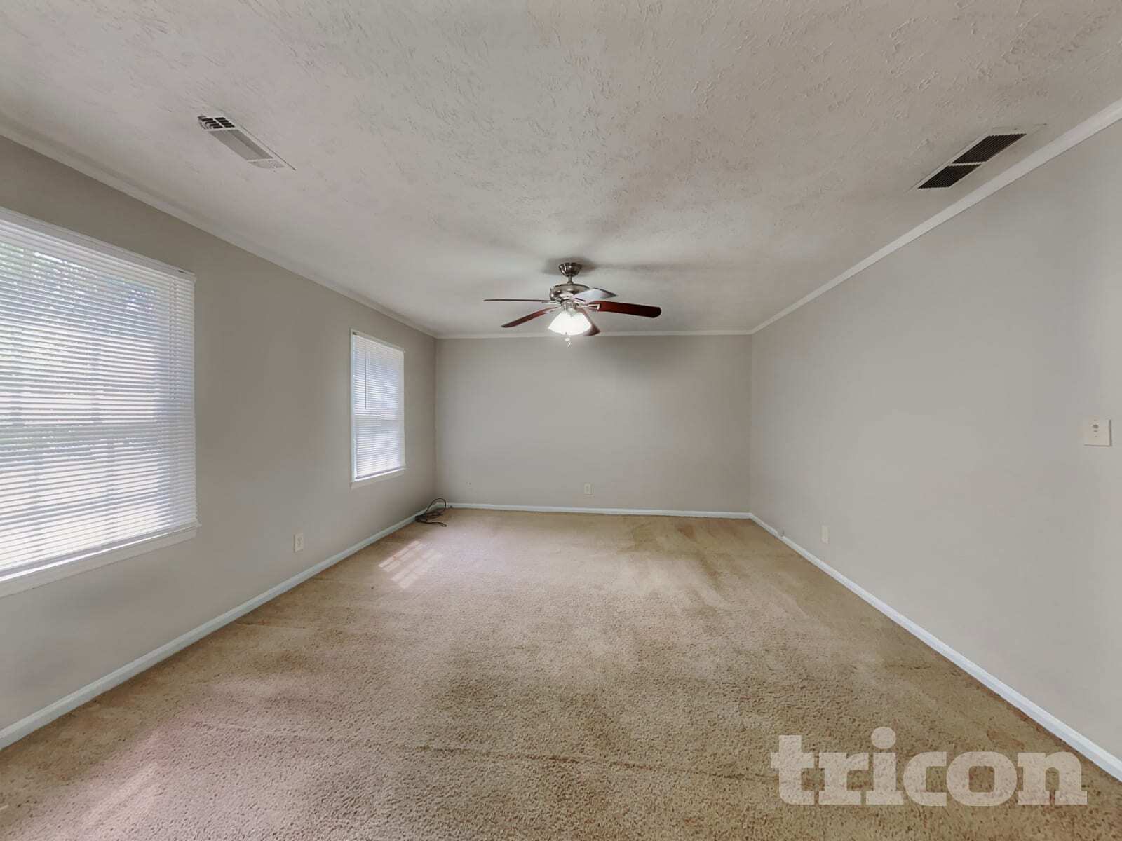 Building Photo - 5181 Vivid Dr SW