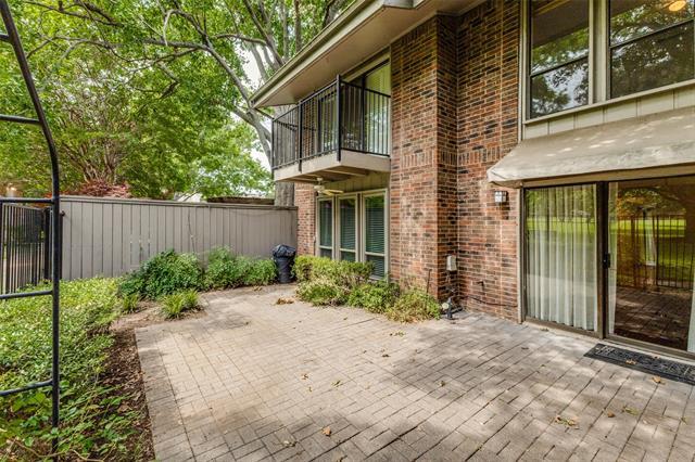Building Photo - 12202 Montego Plaza
