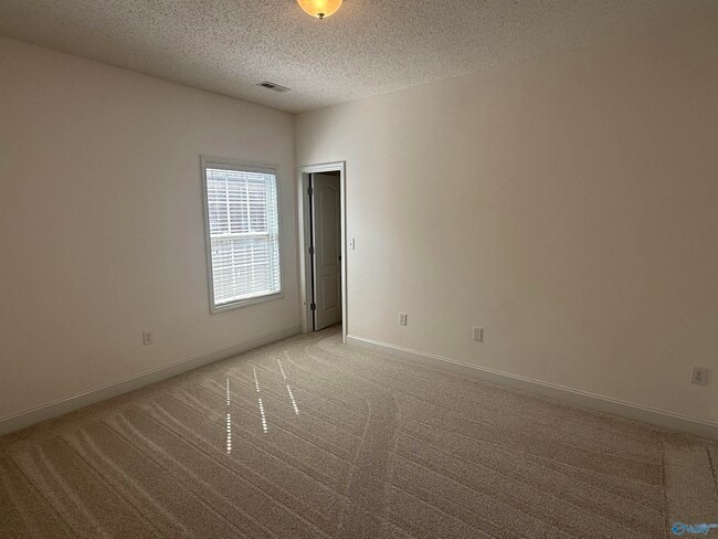 Building Photo - 5005 Liberty Park Cir SE