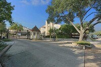 Building Photo - 2120 El Paseo St