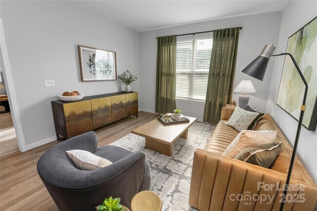 Building Photo - 2546 Perimeter Pointe Pkwy