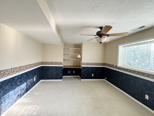 Building Photo - 10152 Snow Iris Way