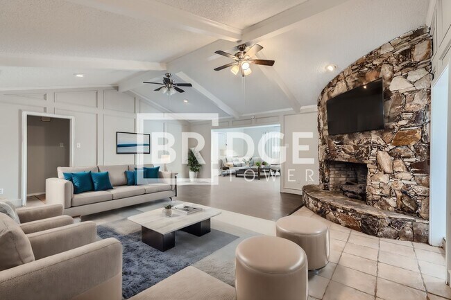 Building Photo - 106 Cedar View Dr